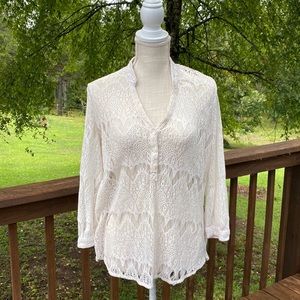 Lucky Brand lace king sleeve blouse